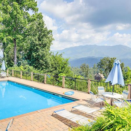Pet-Friendly Gatlinburg Retreat With Hot Tub! Villa Exteriör bild