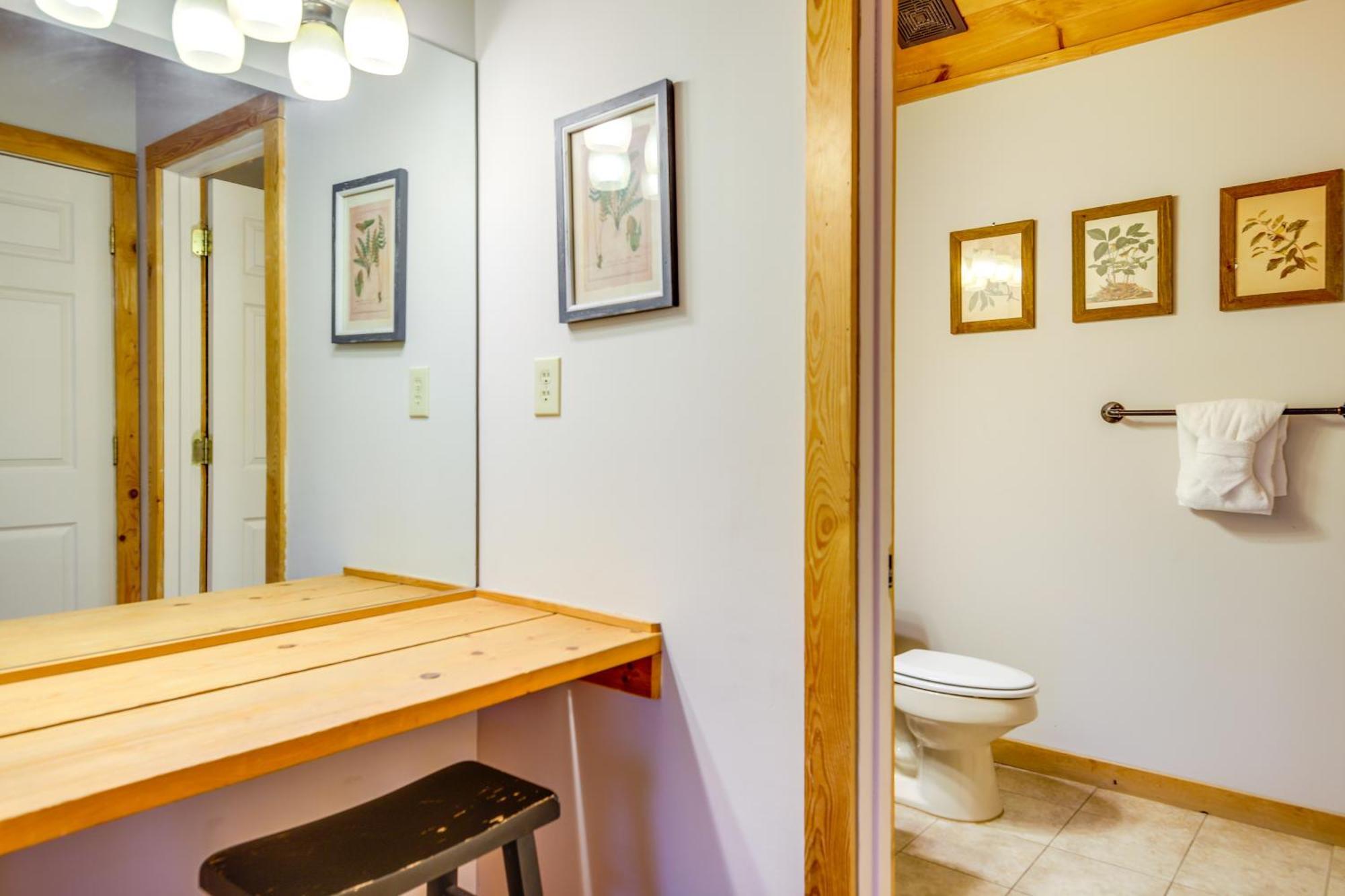 Pet-Friendly Gatlinburg Retreat With Hot Tub! Villa Exteriör bild