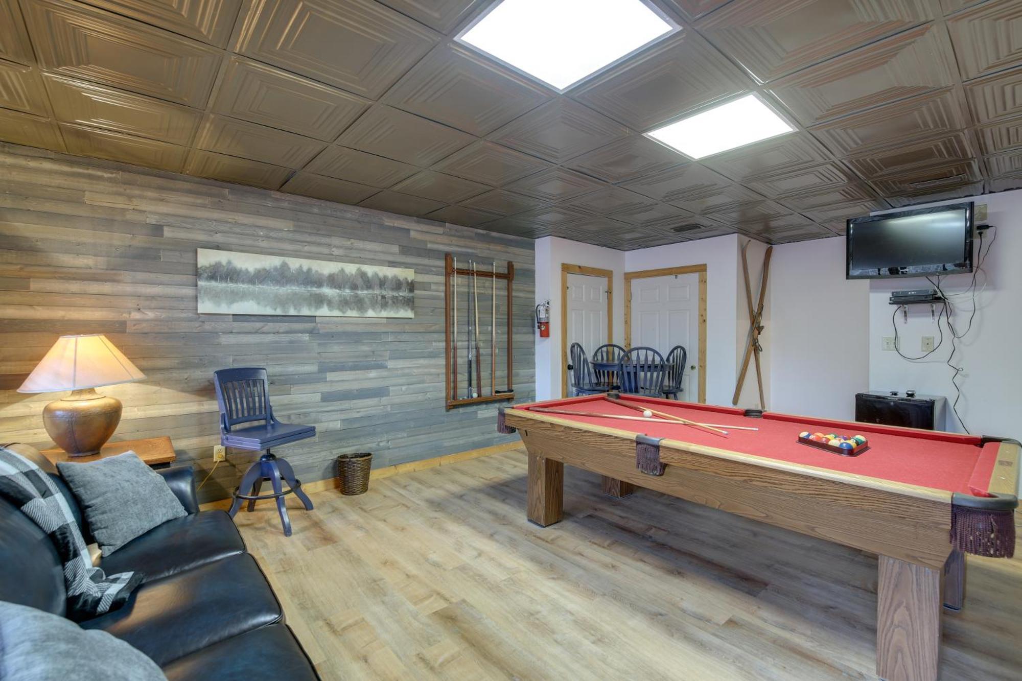 Pet-Friendly Gatlinburg Retreat With Hot Tub! Villa Exteriör bild
