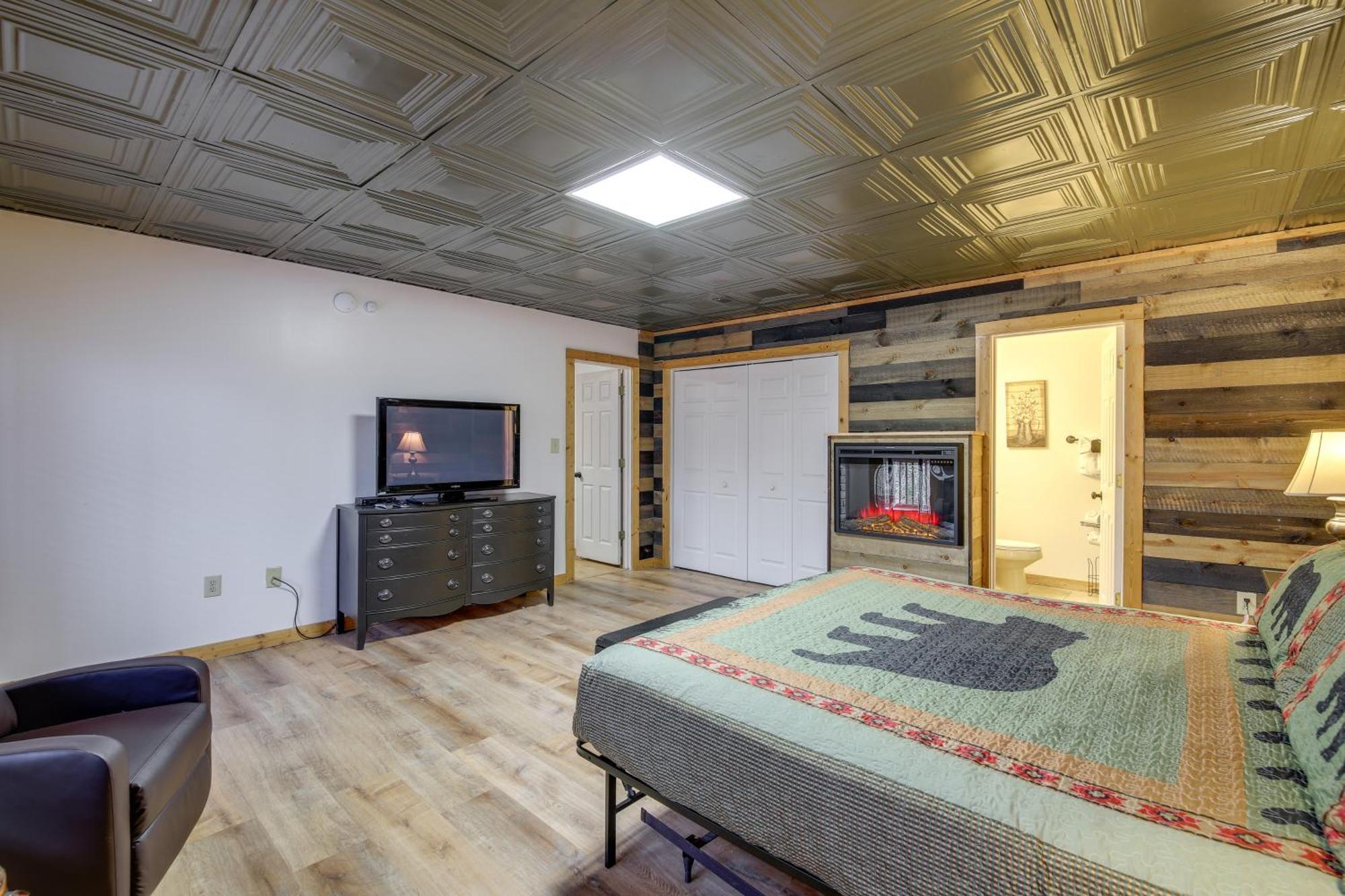 Pet-Friendly Gatlinburg Retreat With Hot Tub! Villa Exteriör bild