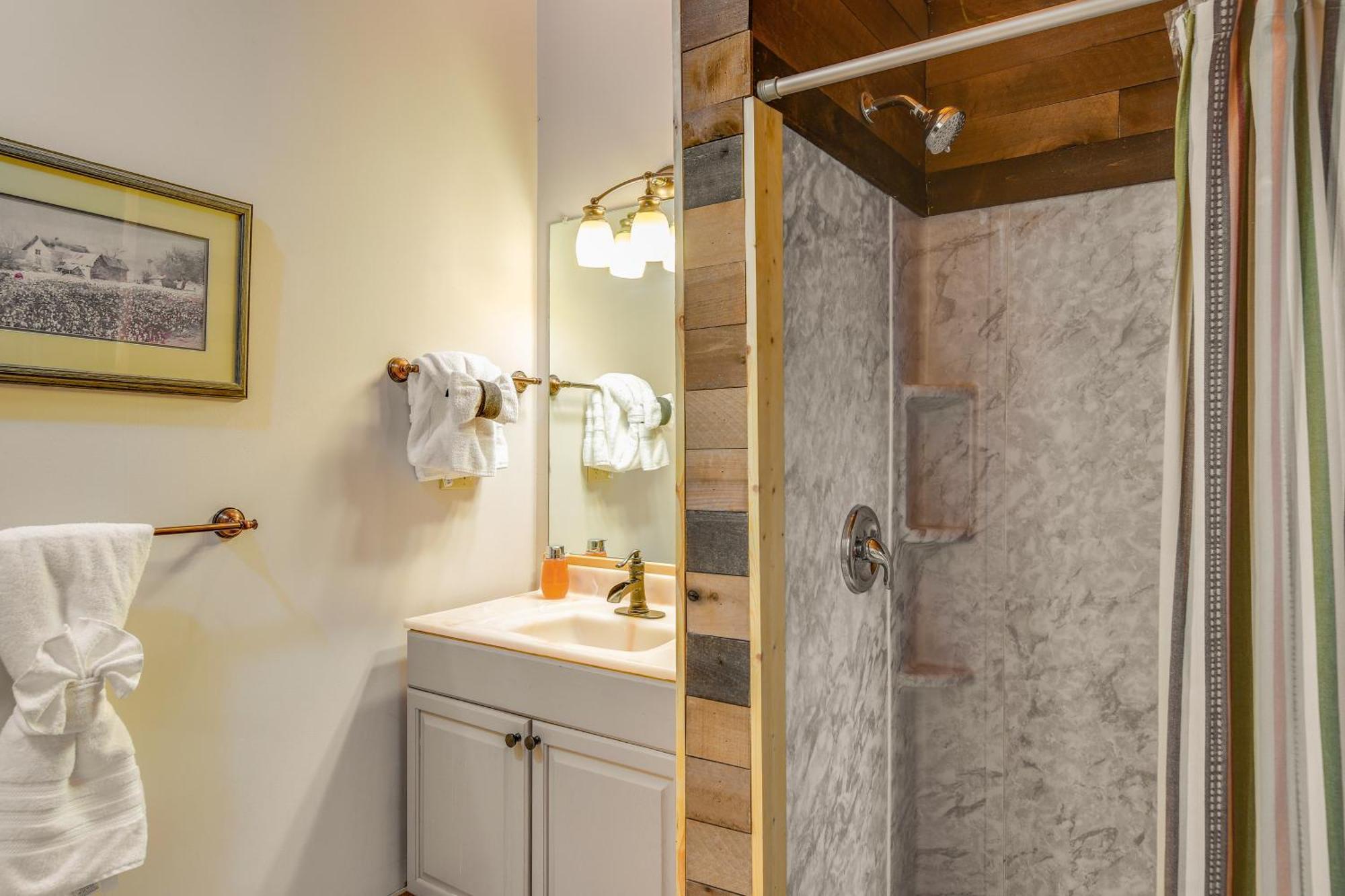Pet-Friendly Gatlinburg Retreat With Hot Tub! Villa Exteriör bild