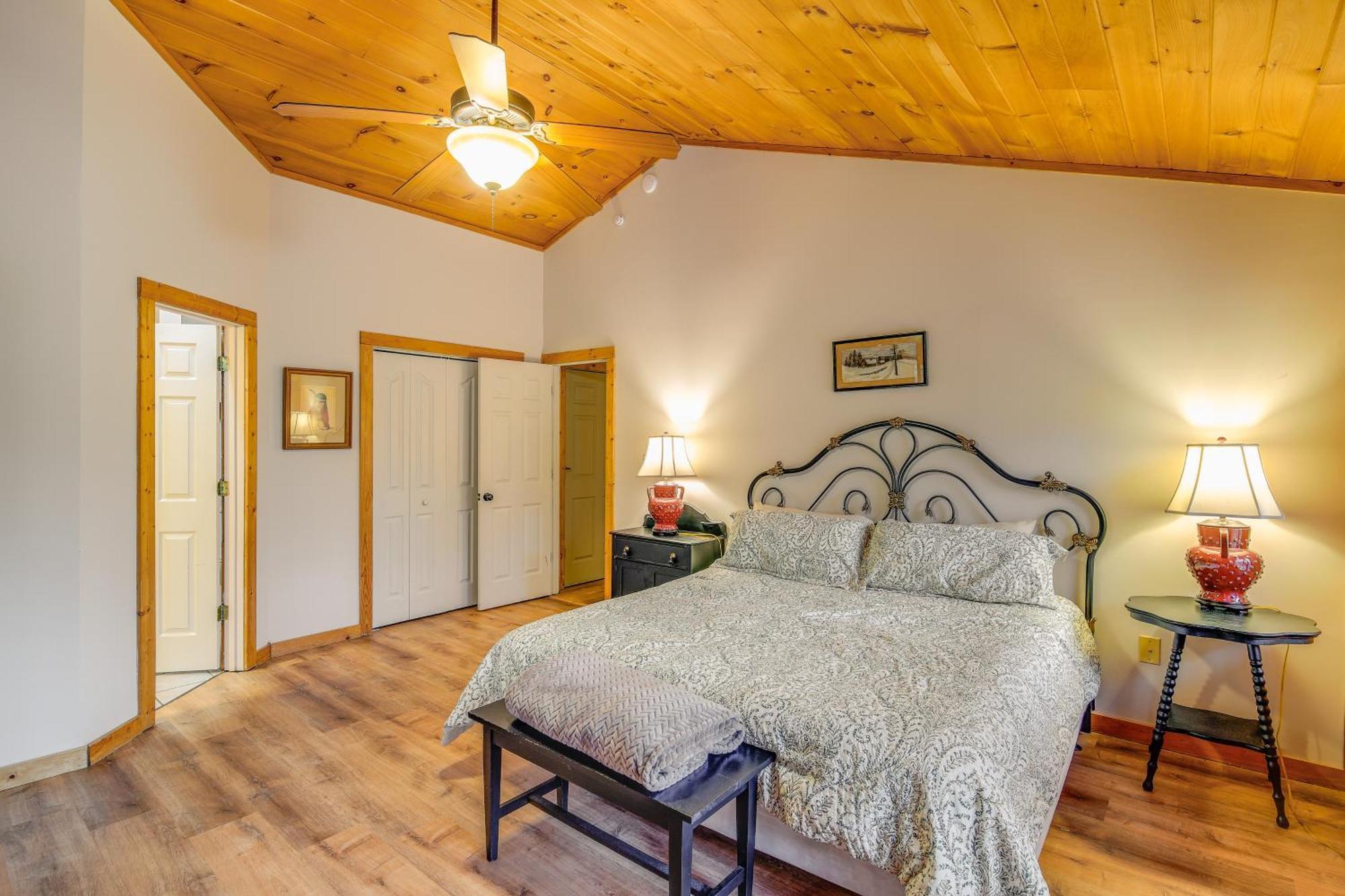 Pet-Friendly Gatlinburg Retreat With Hot Tub! Villa Exteriör bild