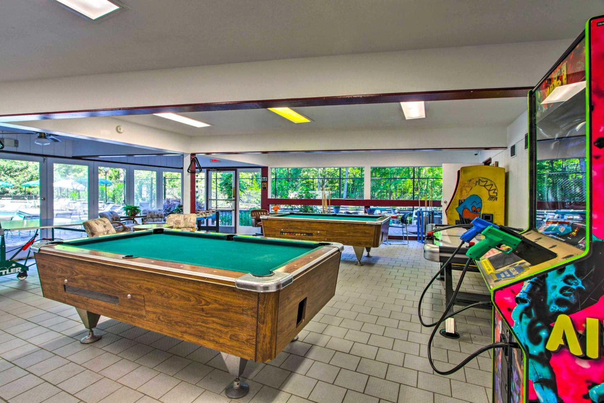 Pet-Friendly Gatlinburg Retreat With Hot Tub! Villa Exteriör bild