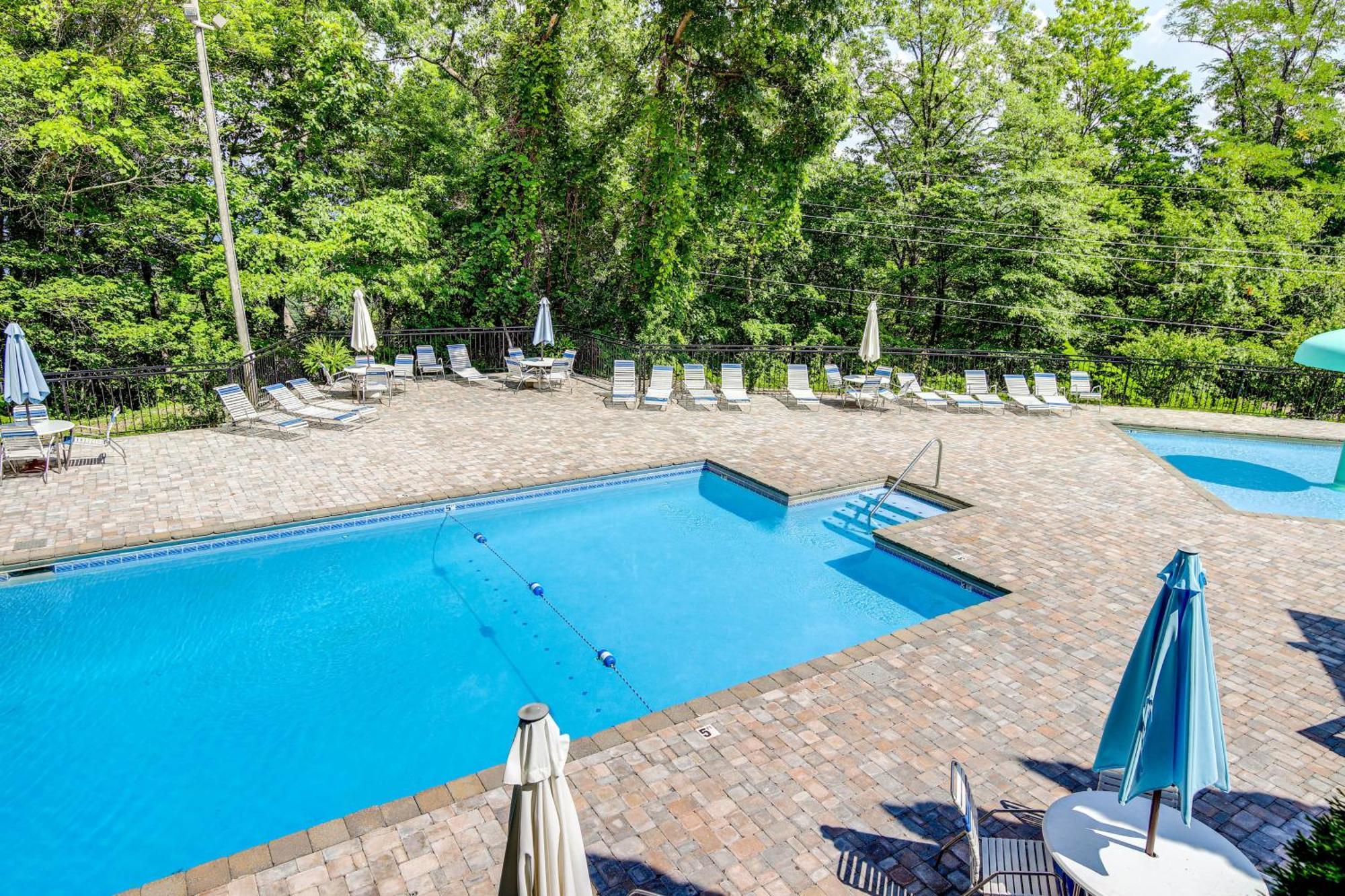 Pet-Friendly Gatlinburg Retreat With Hot Tub! Villa Exteriör bild